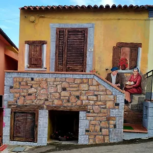 Sotza's Little House , Padru Italia